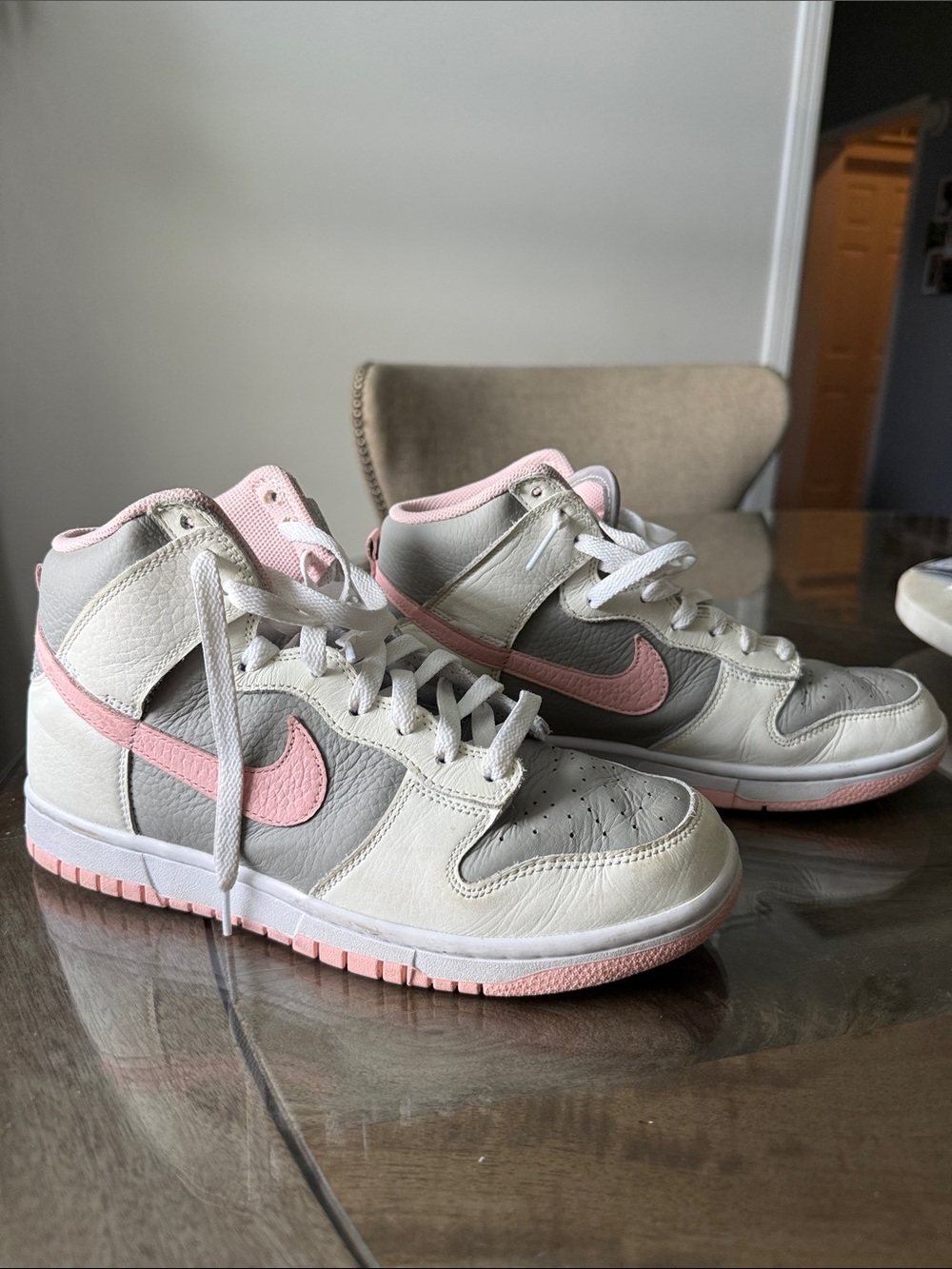 Nike high Top white & Gray Cushioned High-Top Sneakers